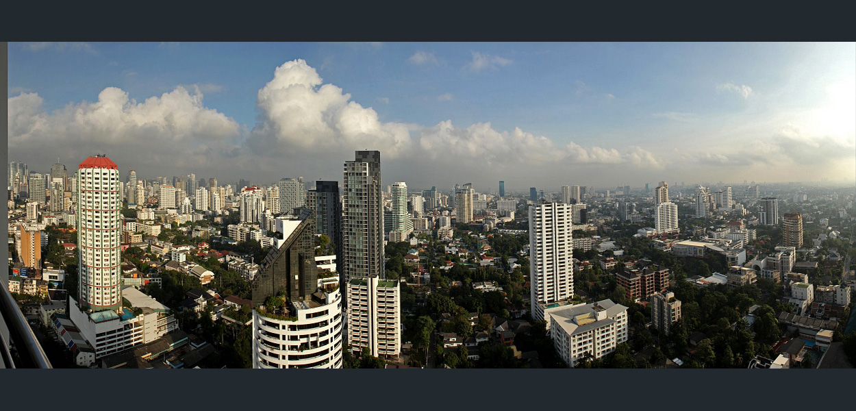 Bangkok - Thong Lor 180 degrees